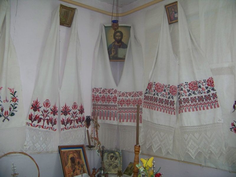 Naukowcy i studenci udokumentowali ręczniki obrzędowe z kilku gmin w Podlaskiem