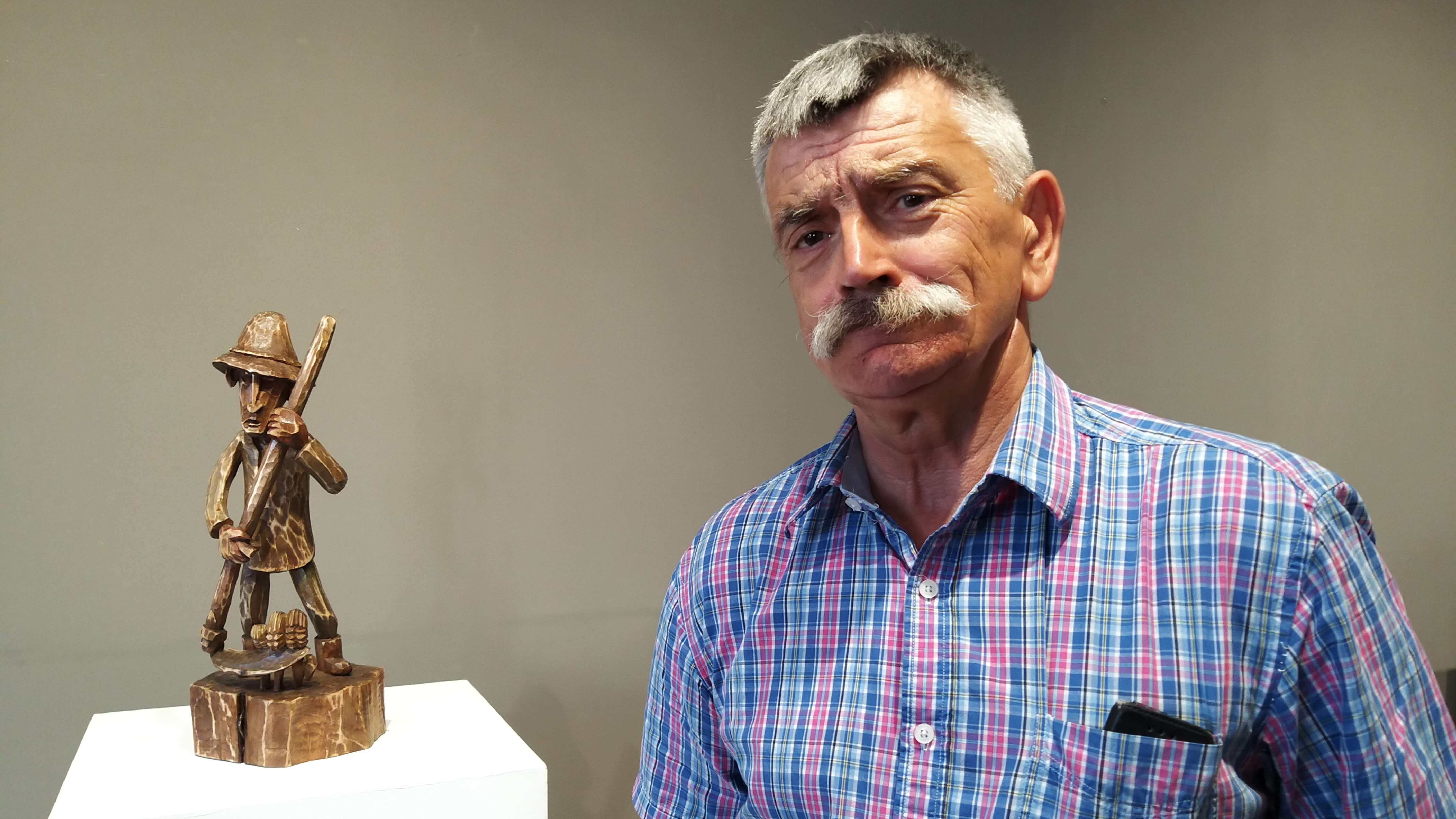 Kultura - Dyskusyjny Klub Filmowy i wystawa rzeźb Jana Miłaszewskiego