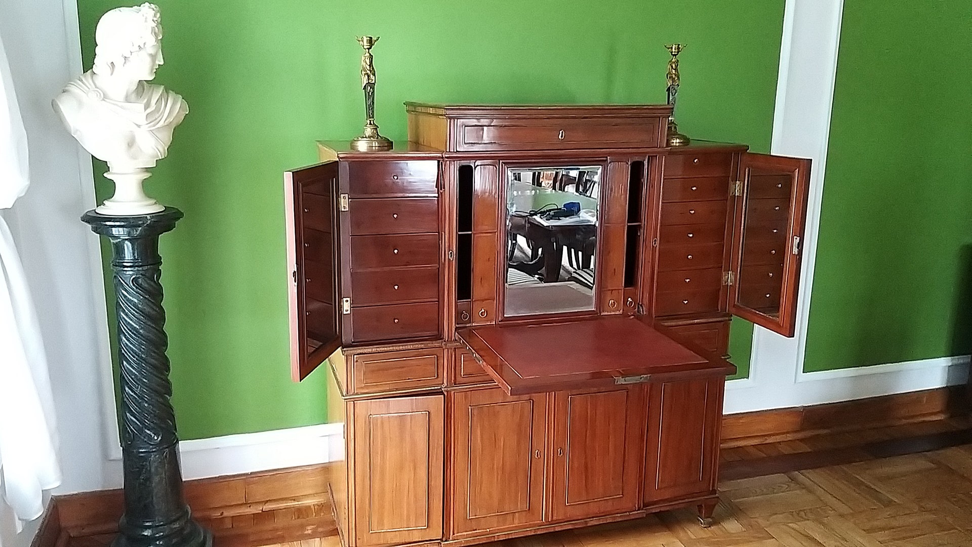 Tajemniczy mebel z Choroszczy