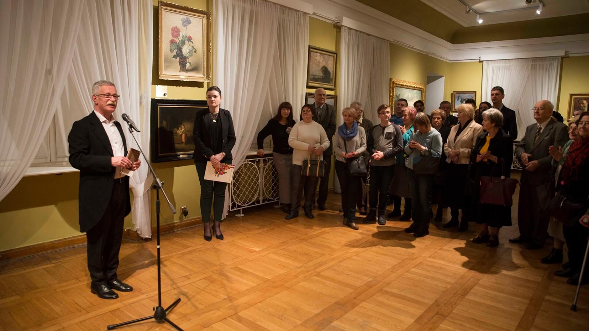 W Muzeum Podlaskim w Białymstoku można oglądać obrazy Juliusza i Wojciecha Kossaków