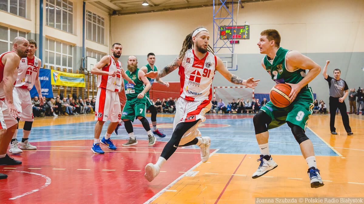 Koszykarze Tura Basket Bielsk Podlaski pokonali Żubry Białystok [zdjęcia, wideo]