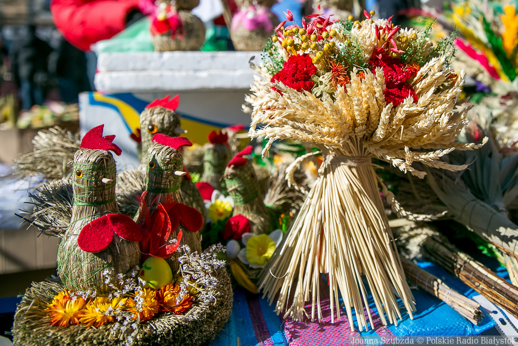 Występy zespołów folklorystycznych i pokaz tradycji wielkanocnych w Knyszynie