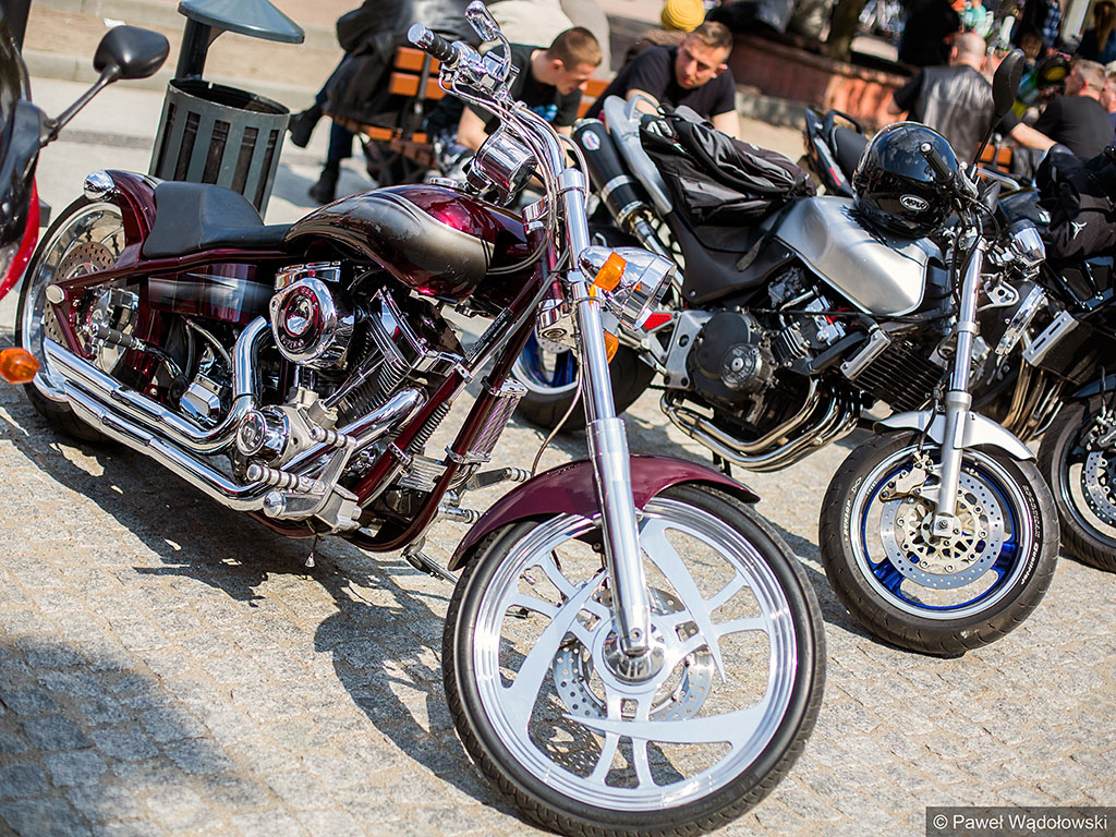 Więcej motocyklistów na ulicach podlaskich miast - policja apeluje o rozwagę