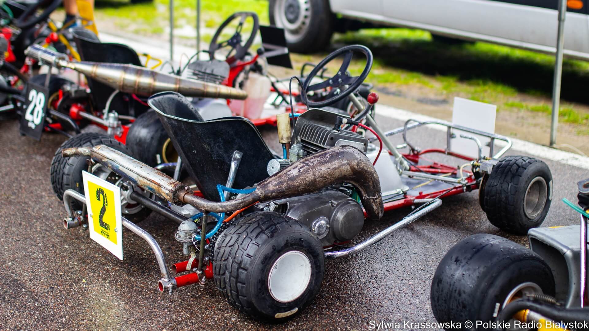 Czy na torze wyścigowym przy ulicy Sikorskiego będą jeździć tylko pojazdy elektryczne?