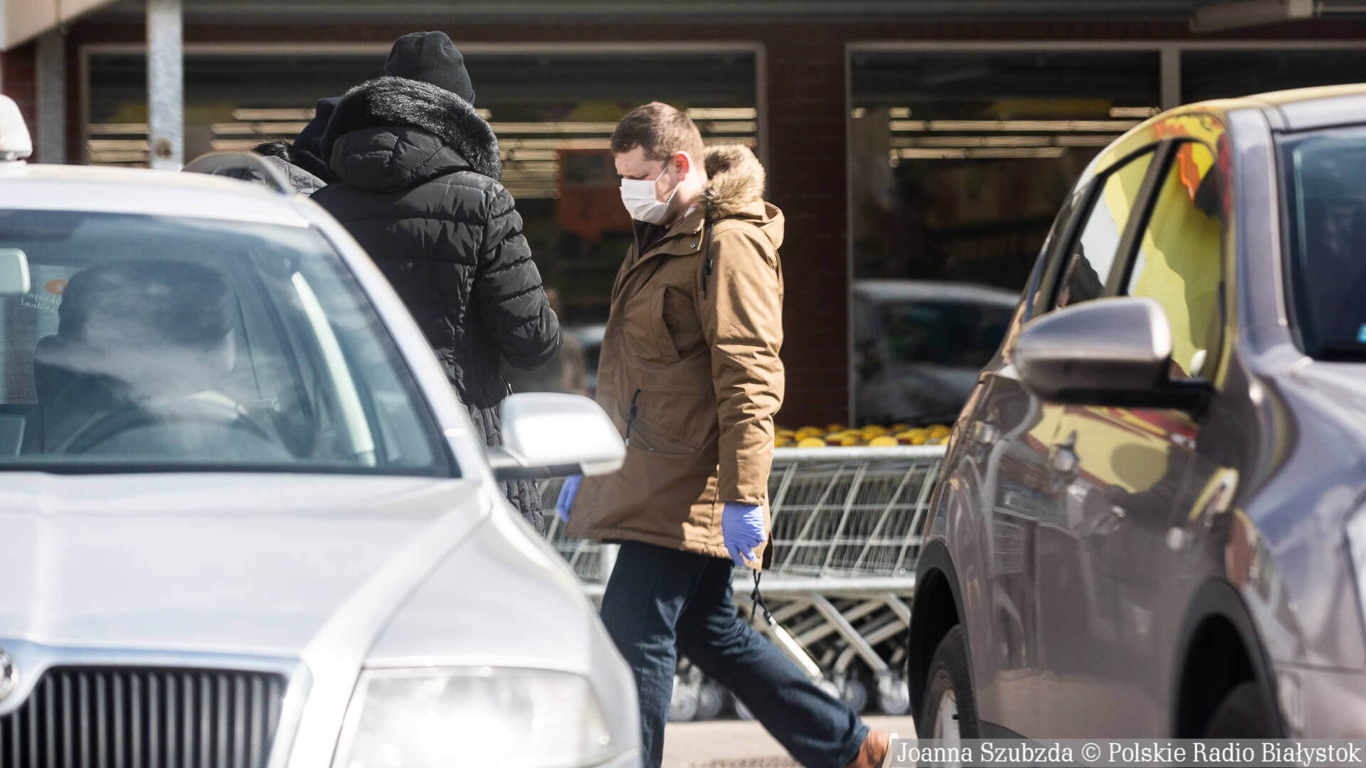 Jak poprawnie założyć maseczkę?