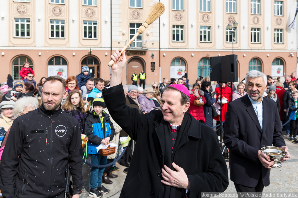 Miejskie święcenie pokarmów wielkanocnych [zdjęcia, wideo]