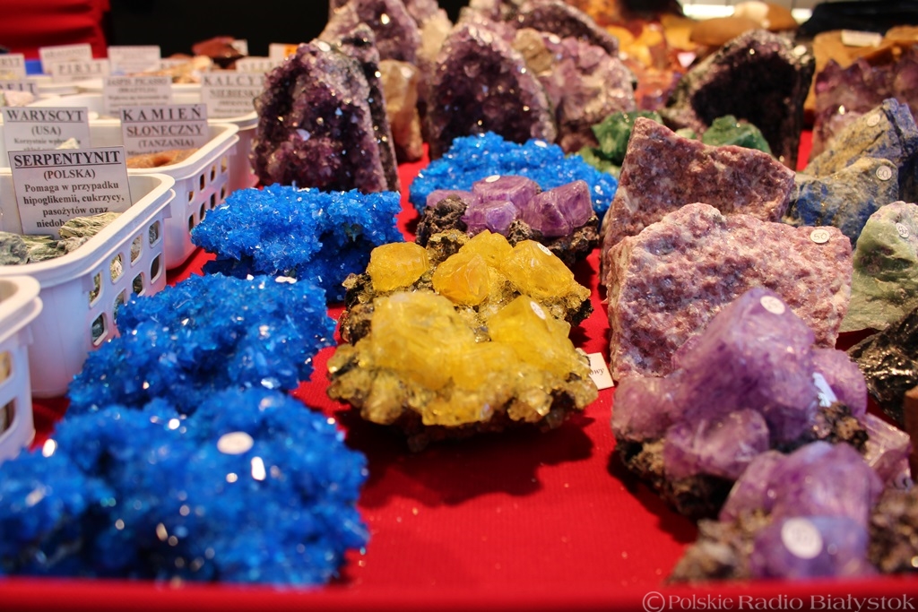 XIV Targi Minerałów i Biżuterii w Białymstoku - można zobaczyć m.in. skamieniałości i kupić elementy ozdobne