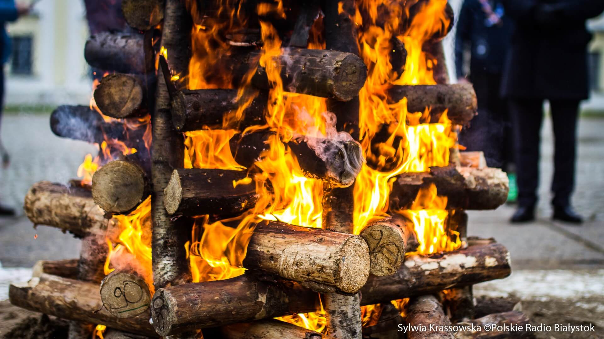 To symbol porozumienia i braterstwa - Betlejemskie Światło Pokoju trafiło do białostoczan [zdjęcia]