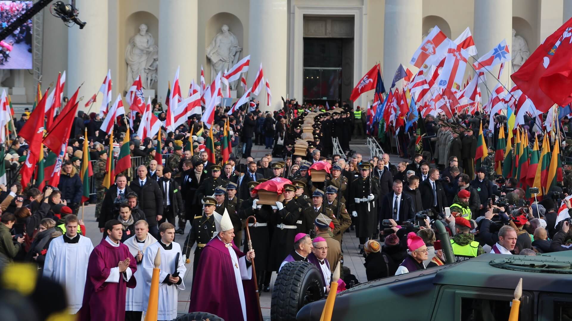 Przywódcy powstania styczniowego spoczęli na cmentarzu na wileńskiej Rossie [zdjęcia, wideo]