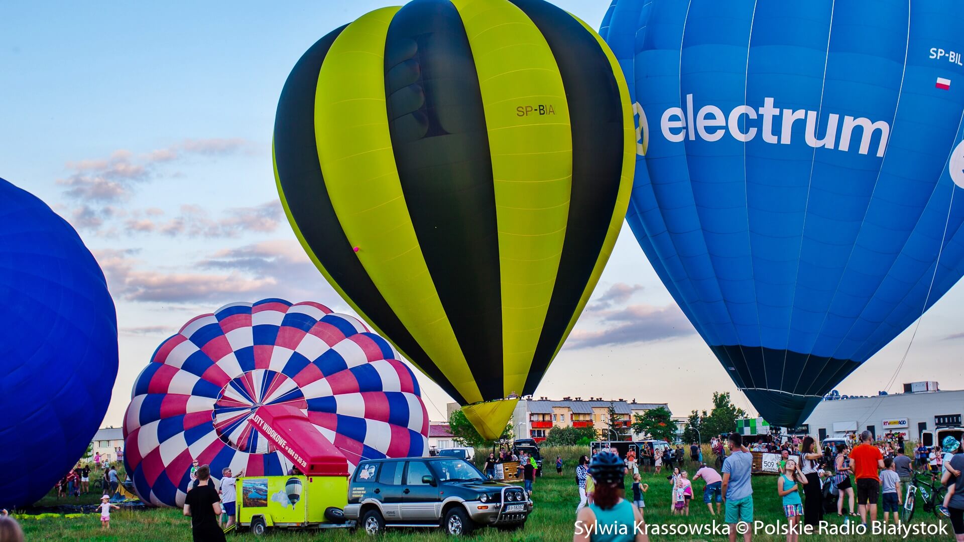 Białystok: Kolorowe balony wzniosły się w niebo - rozpoczęła się Fiesta Balonowa [zdjęcia, wideo]