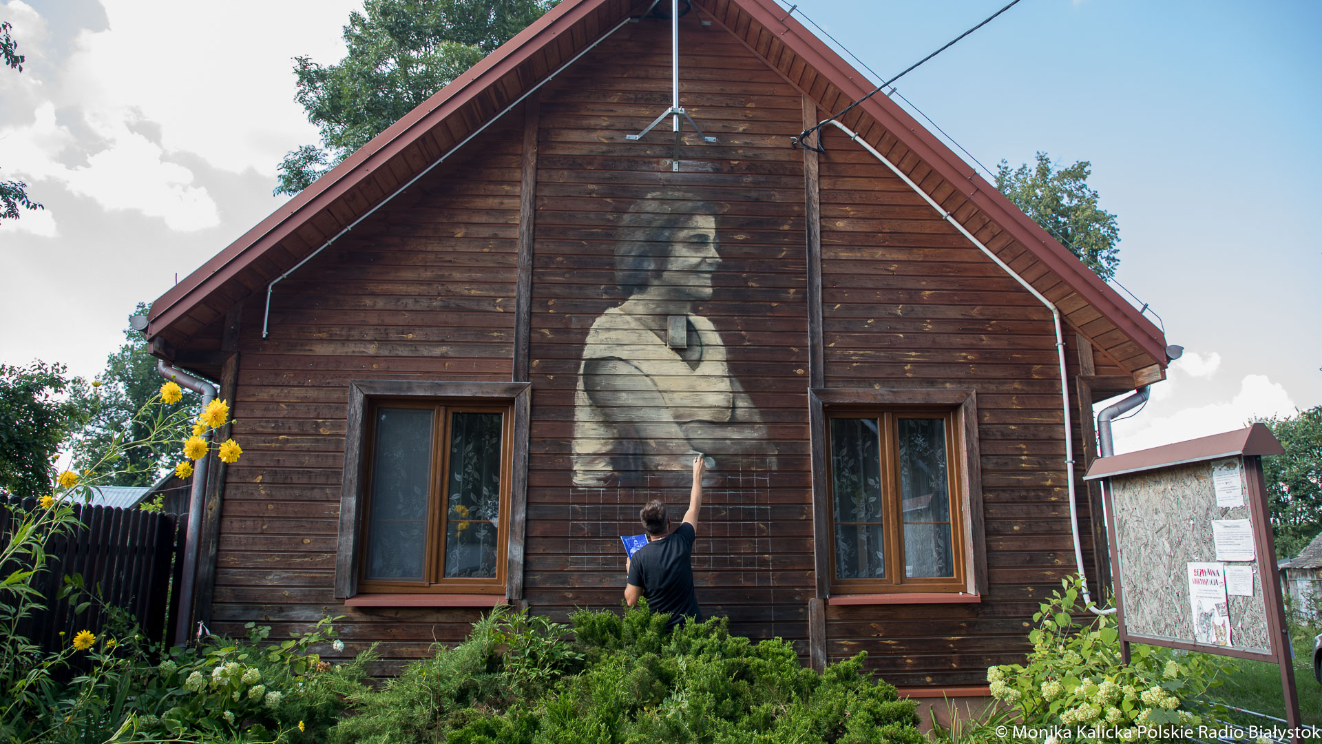 W gminie Gródek powstają kolejne drewnale Arkadiusza Andrejkowa [zdjęcia]