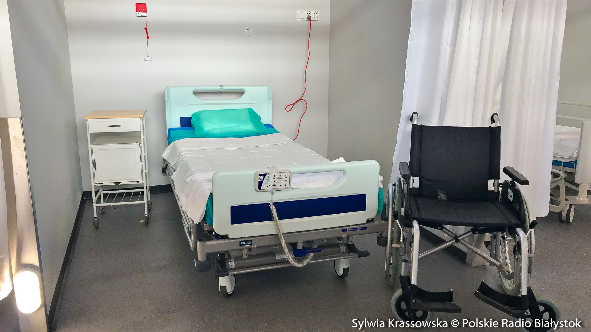 Szpital tymczasowy w hali UMB jest już gotowy na przyjęcie pierwszych pacjentów [zdjęcia]