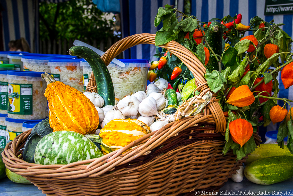 "Podlaskie ziołami pachnące" - dowody na festynie w podbiałostockim skansenie