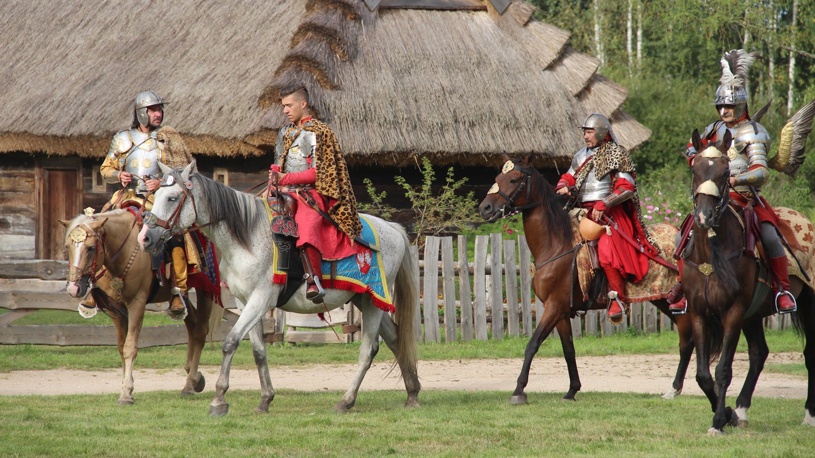 Turniej husarski, pokazy sokolników i inscenizacja bitwy pod Kircholmem. Zbliża się Dzień Tradycji Rzeczpospolitej