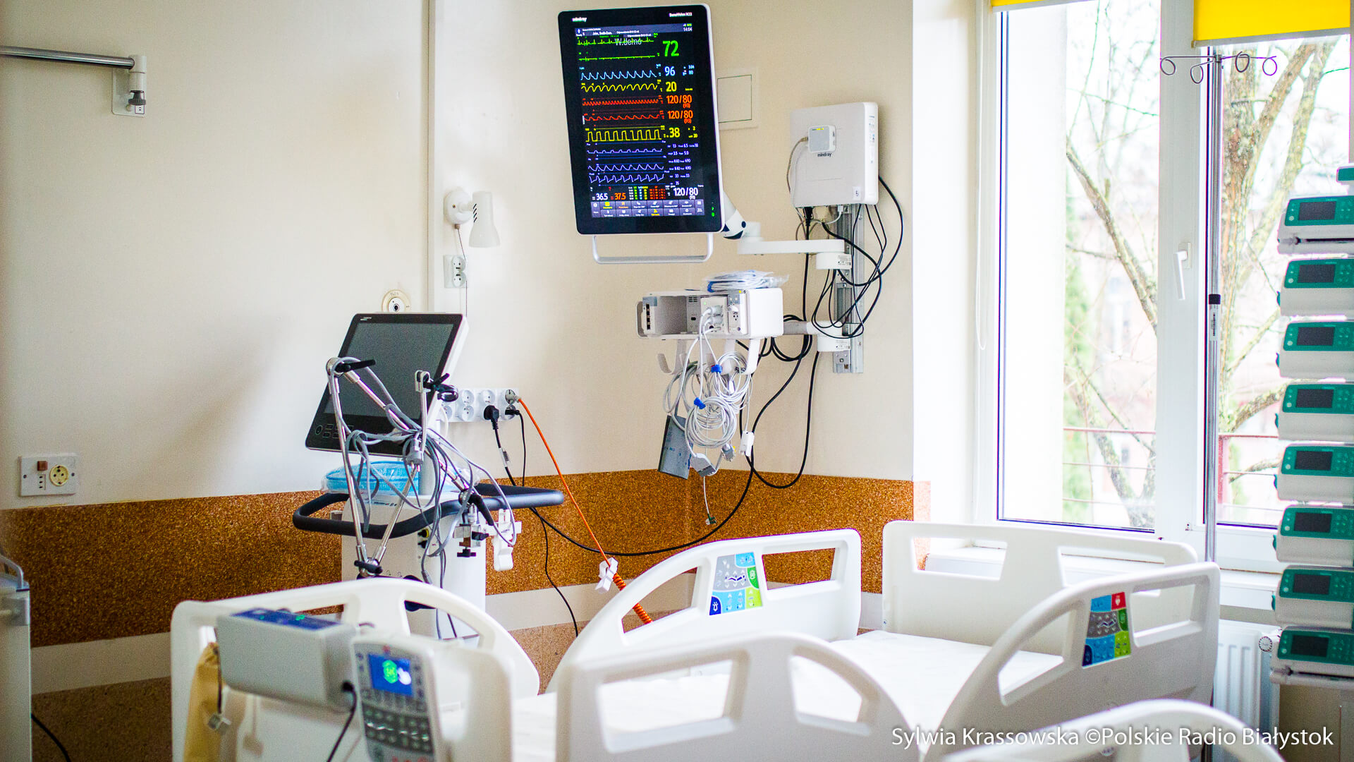 Czterech pacjentów z COVID-19 przebywa w szpitalu tymczasowym w Białymstoku