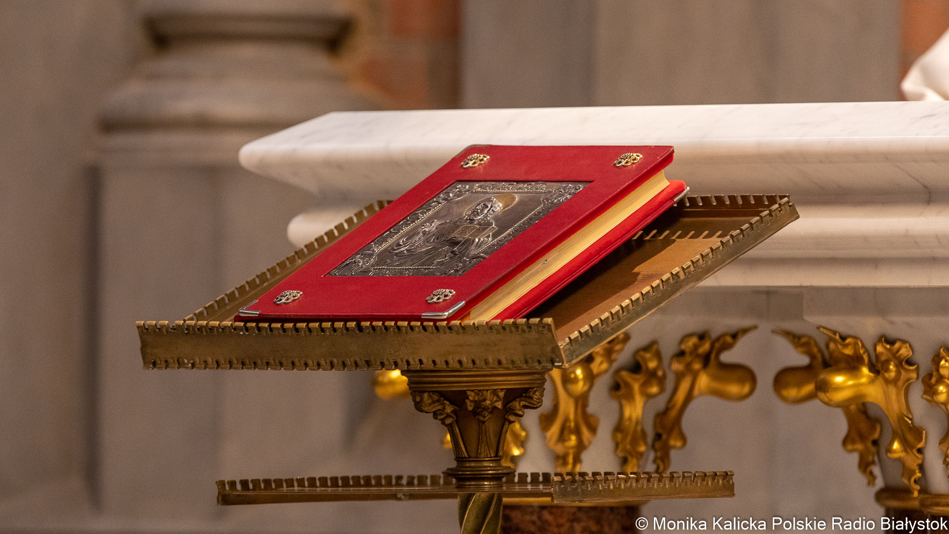 Specjalna Msza Wieczerzy Pańskiej dla kibiców, a potem mecz