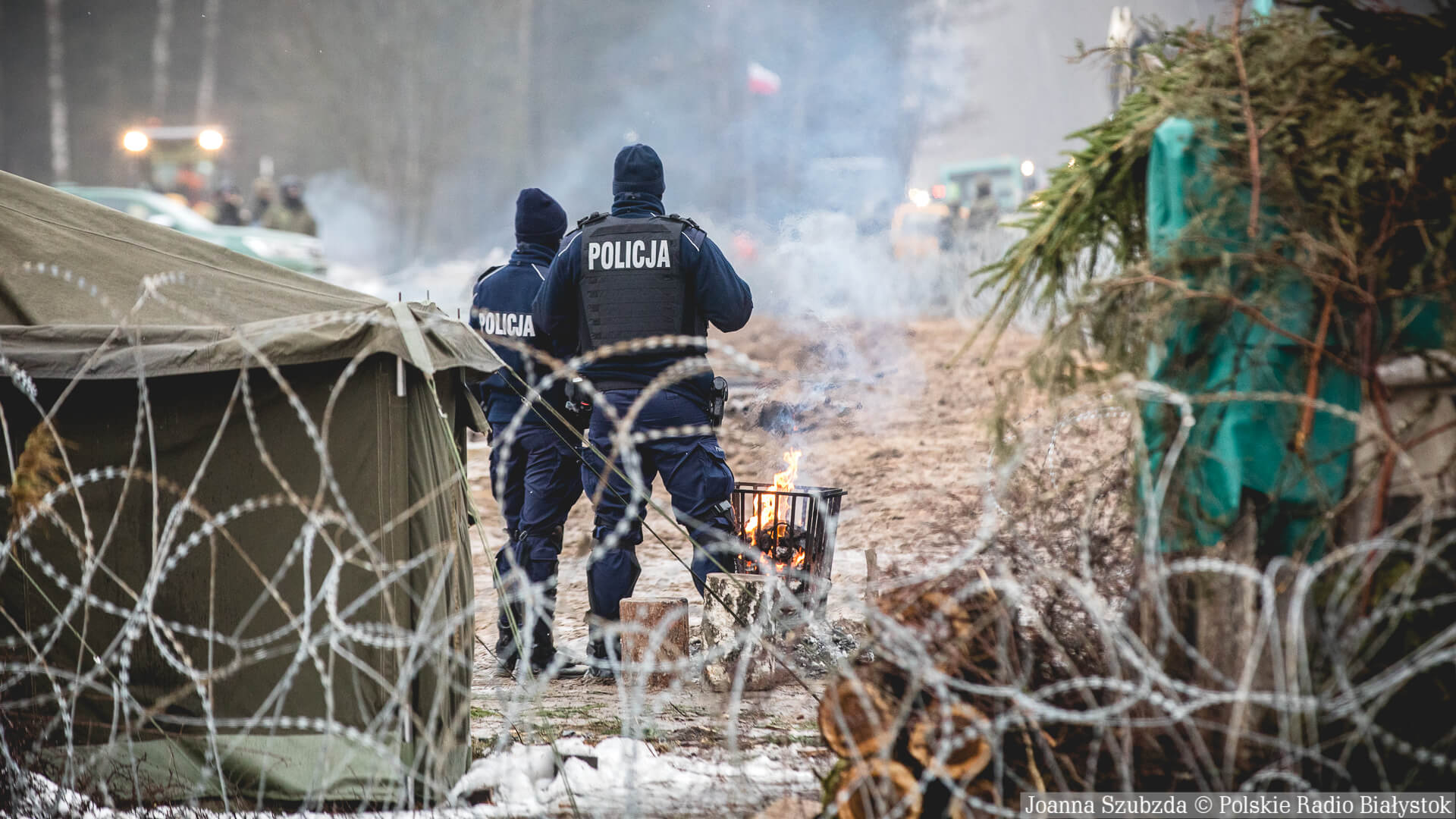 Policja prowadzi postępowanie dyscyplinarne w sprawie augustowskiego policjanta, który uczestniczył w spotkaniu Grupy Granica