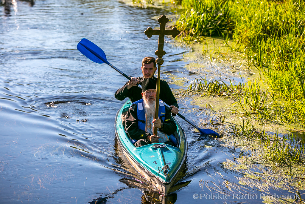 Około 40 pielgrzymów popłynęło kajakami do Supraśla [zdjęcia]