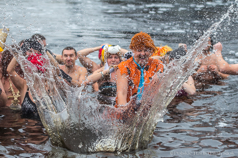 Podlaskie morsy zainaugurowały sezon kąpieli [zdjęcia]