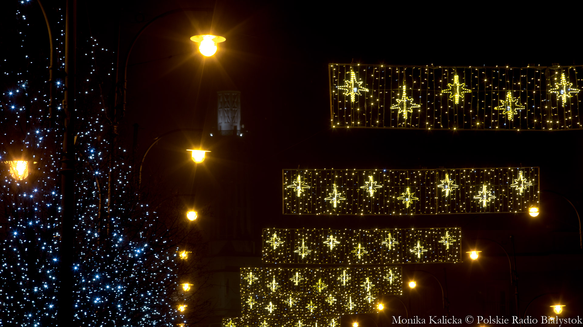 Miasto Augustów nie będzie musiało płacić starostwu powiatowemu za wywieszenie świątecznych ozdób na ulicach