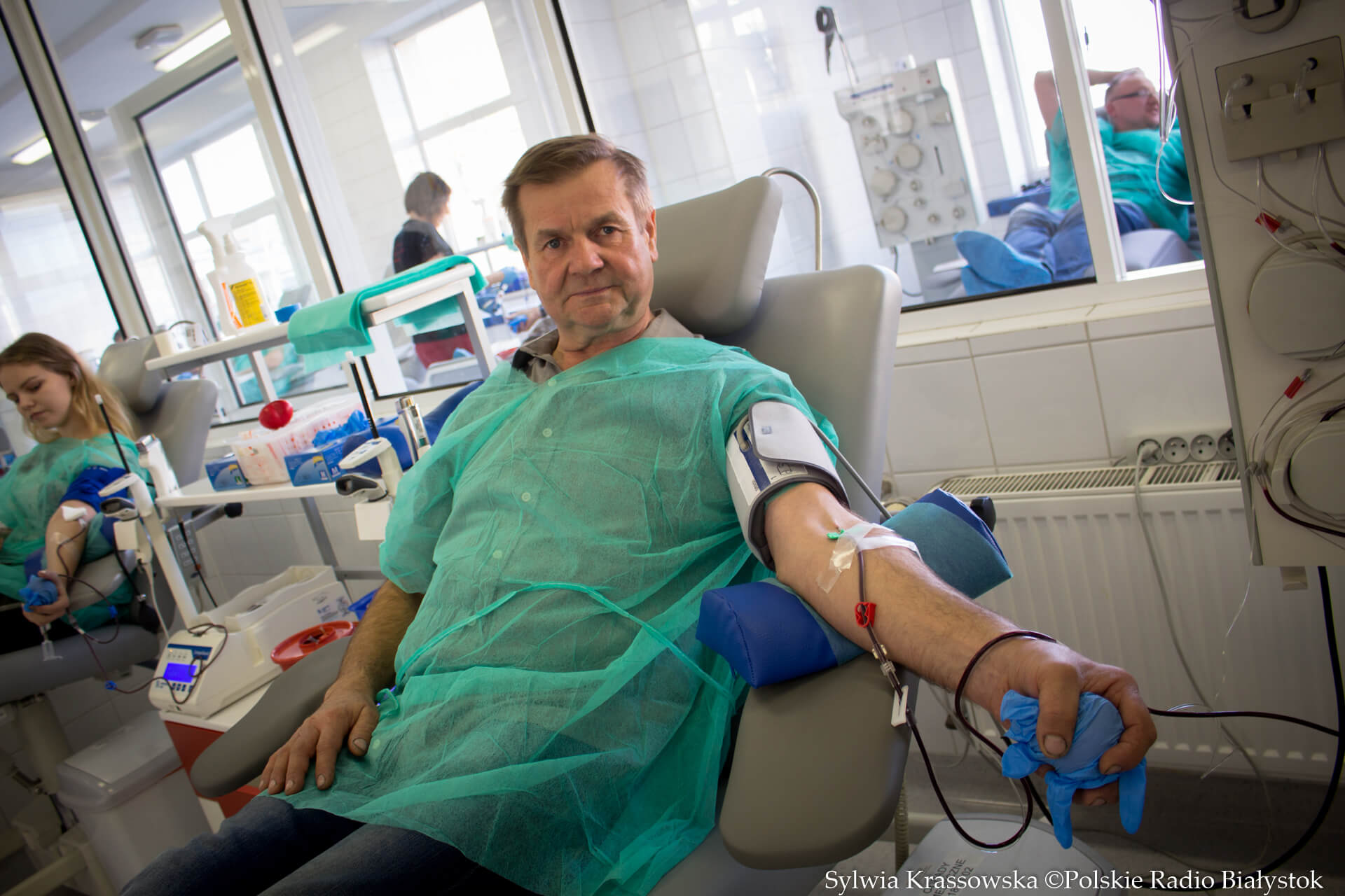 9 godzin wystarczyło, by zebrać 100 litrów krwi na stulecie niepodległości [zdjęcia, wideo]