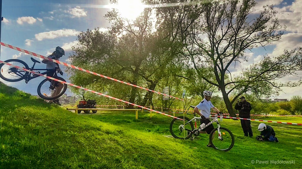 Podlascy policjanci najlepsi podczas zawodów patroli rowerowych w Łomży [zdjęcia, film]