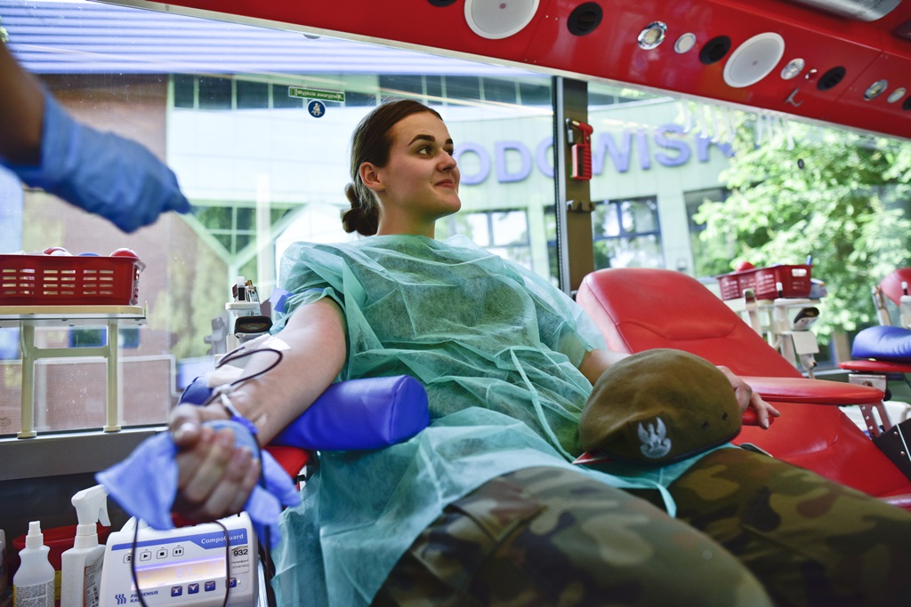 Podlascy żołnierze służby terytorialnej zachęcają do oddawania krwi [zdjęcia]