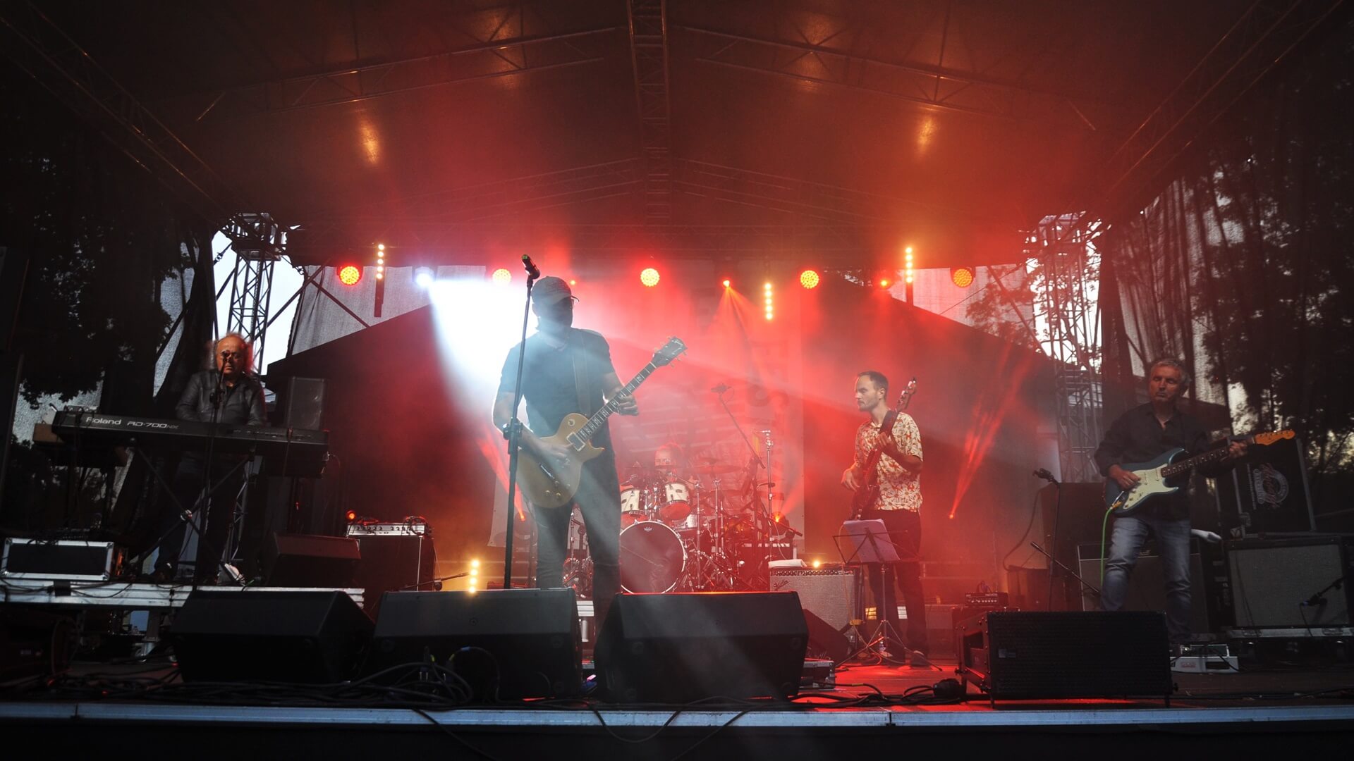 W Suwałkach wystąpili m.in. Zdążyć przed Północą, Paweł Szymański oraz Zdrowa Woda [zdjęcia]