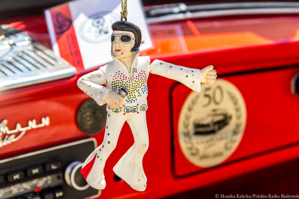 Niezwykłe, zabytkowe samochody w Białymstoku i okolicznych miejscowościach - Rajd Moto Retro