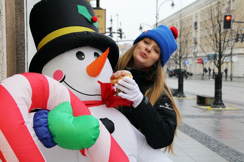 W tłusty czwartek rozdaliśmy 1000 pączków [zdjęcia]