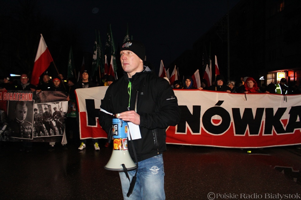 Wiceminister MSWiA krytykuje władze Hajnówki za próbę udaremnienia Marszu Żołnierzy Wyklętych