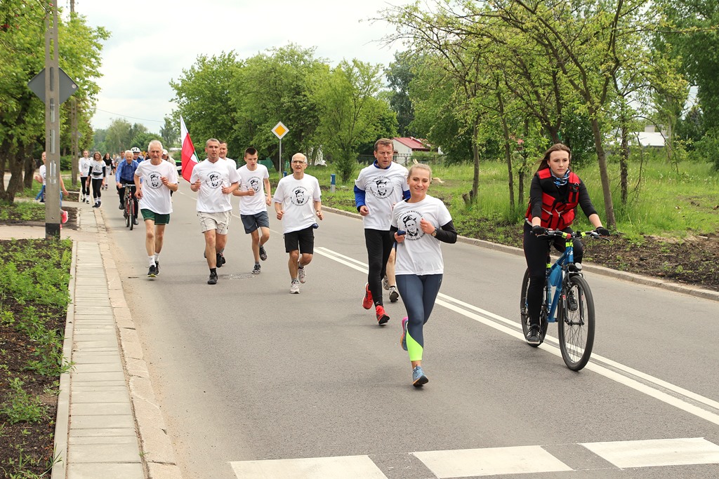 Ponad 150 osób wzięło udział w biegu im. ks. Stanisława Suchowolca