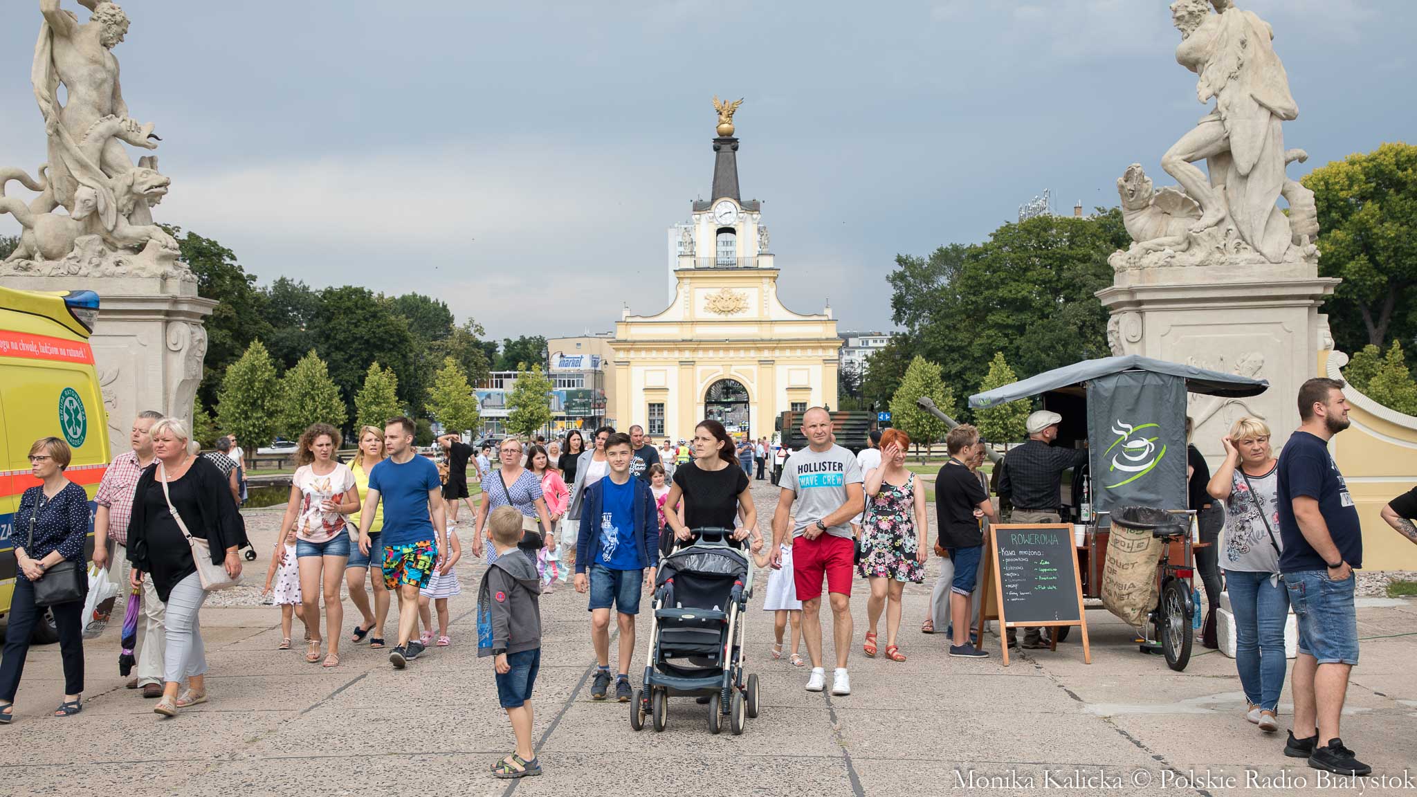 Piknik Rodzinny na dziedzińcu Pałacu Branickich w Białymstoku