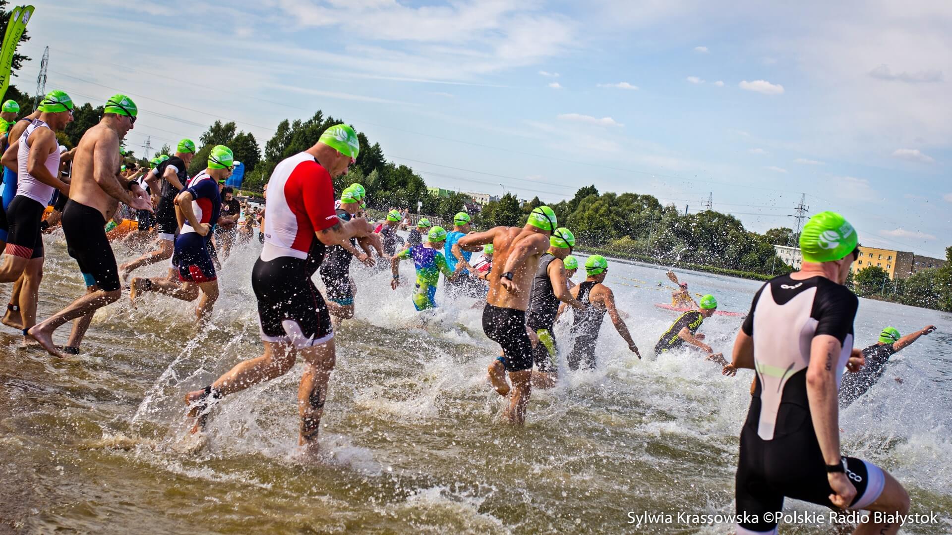 Pływanie, jazda na rowerze i bieg - triathlonowa rywalizacja o Mistrzostwo Polski w Białymstoku