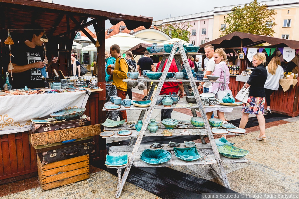 W centrum Białegostoku można kupić dekoracje, wędliny czy wyroby kosmetyczne [zdjęcia]