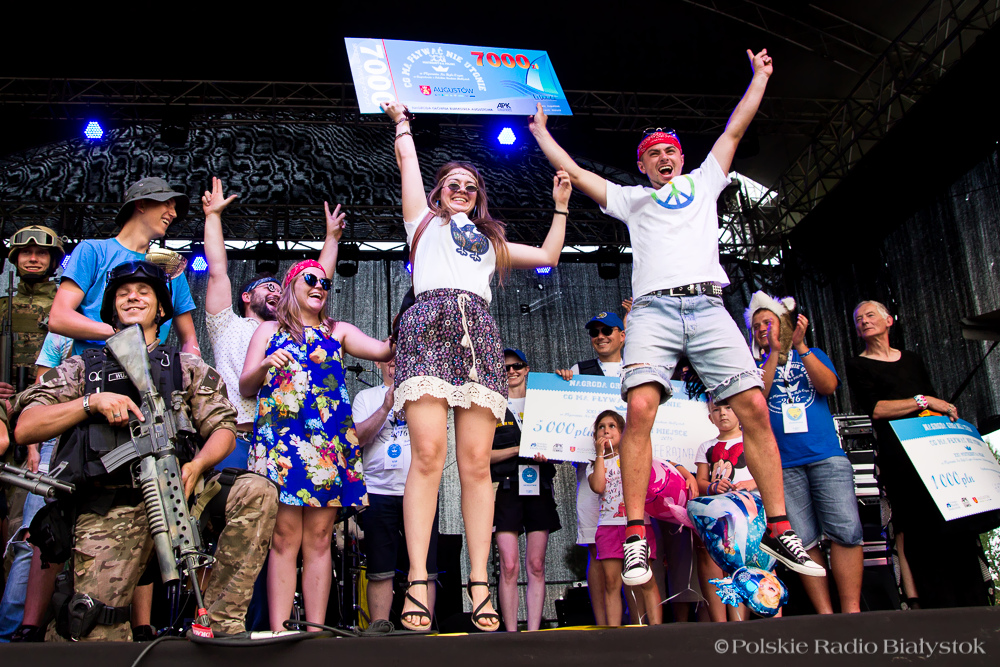 "Helikopter w ogniu" to zwycięzca Mistrzostw Polski w Pływaniu na Byle Czym [zdjęcia]