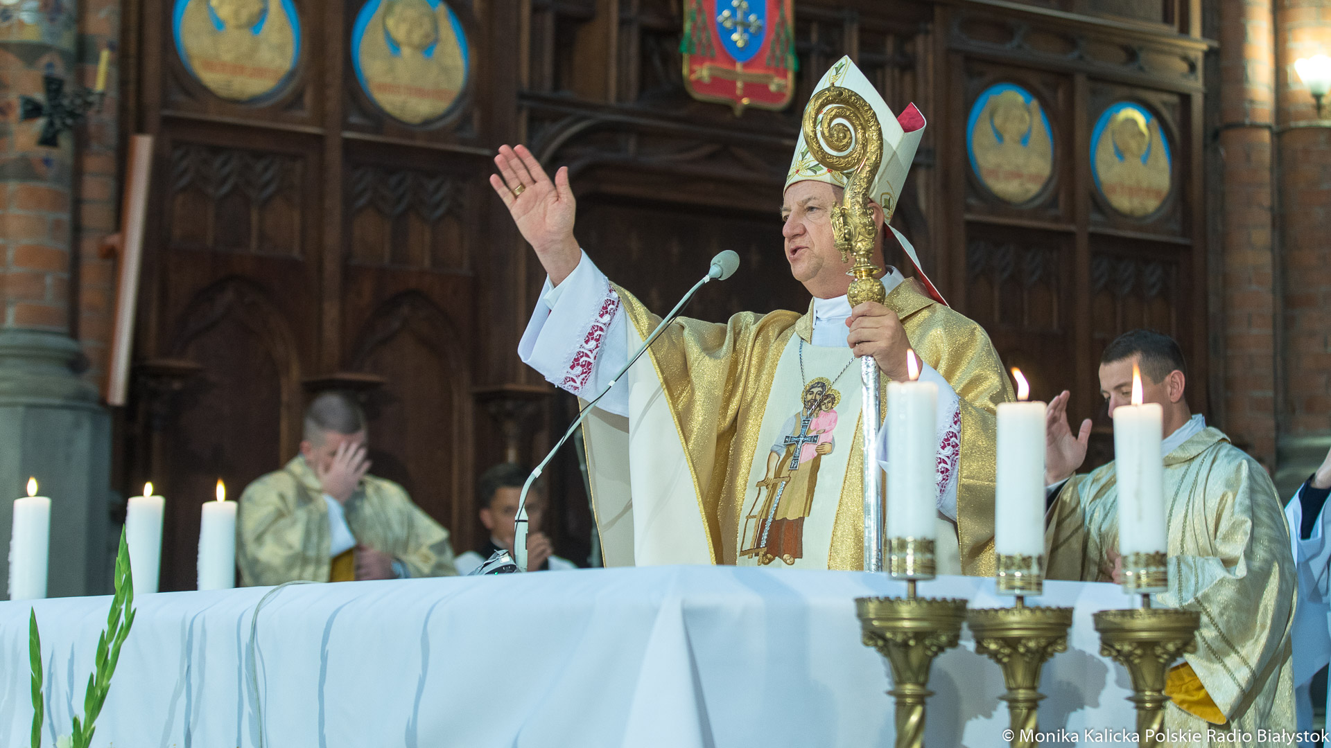 Uroczysty ingres abp. Józefa Guzdka do Bazyliki Archikatedralnej w Białymstoku [zdjęcia]