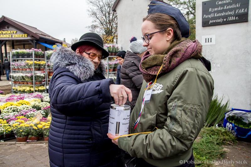 Kwesty na Podlaskich cmentarzach - można wesprzeć renowację zabytkowych nagrobków