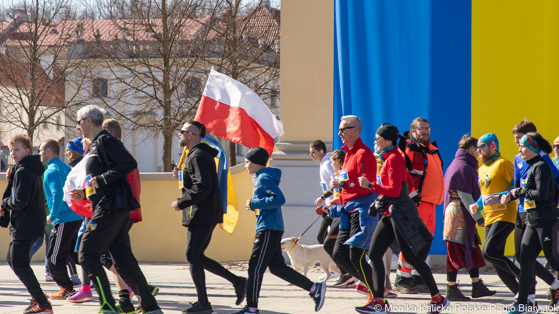 Uczestnicy biegu "Sercem z Ukrainą" zebrali 25 tys. zł na pomoc uchodźcom