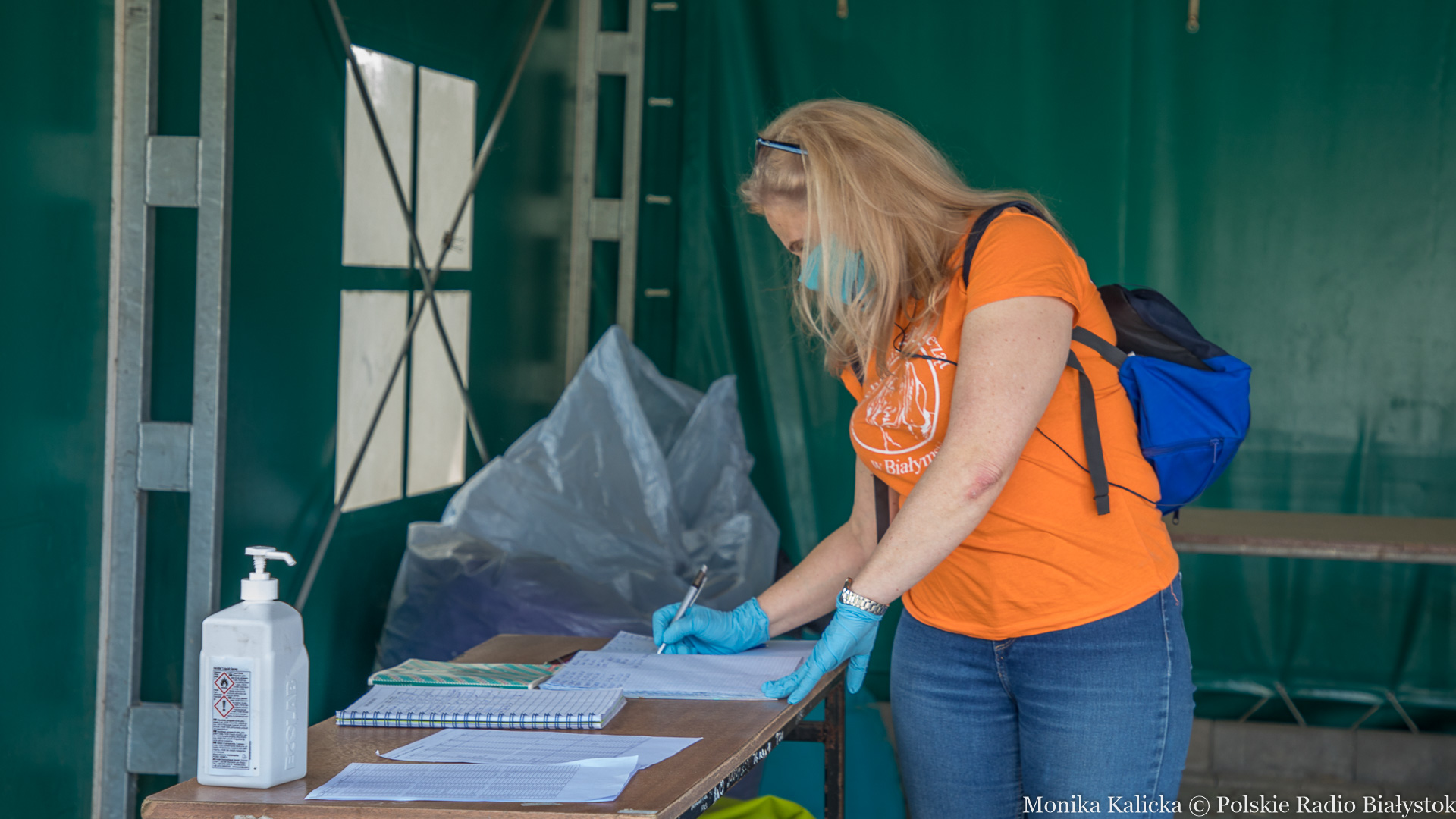 Wolontariusze odwiedzają psy w białostockim schronisku [zdjęcia]