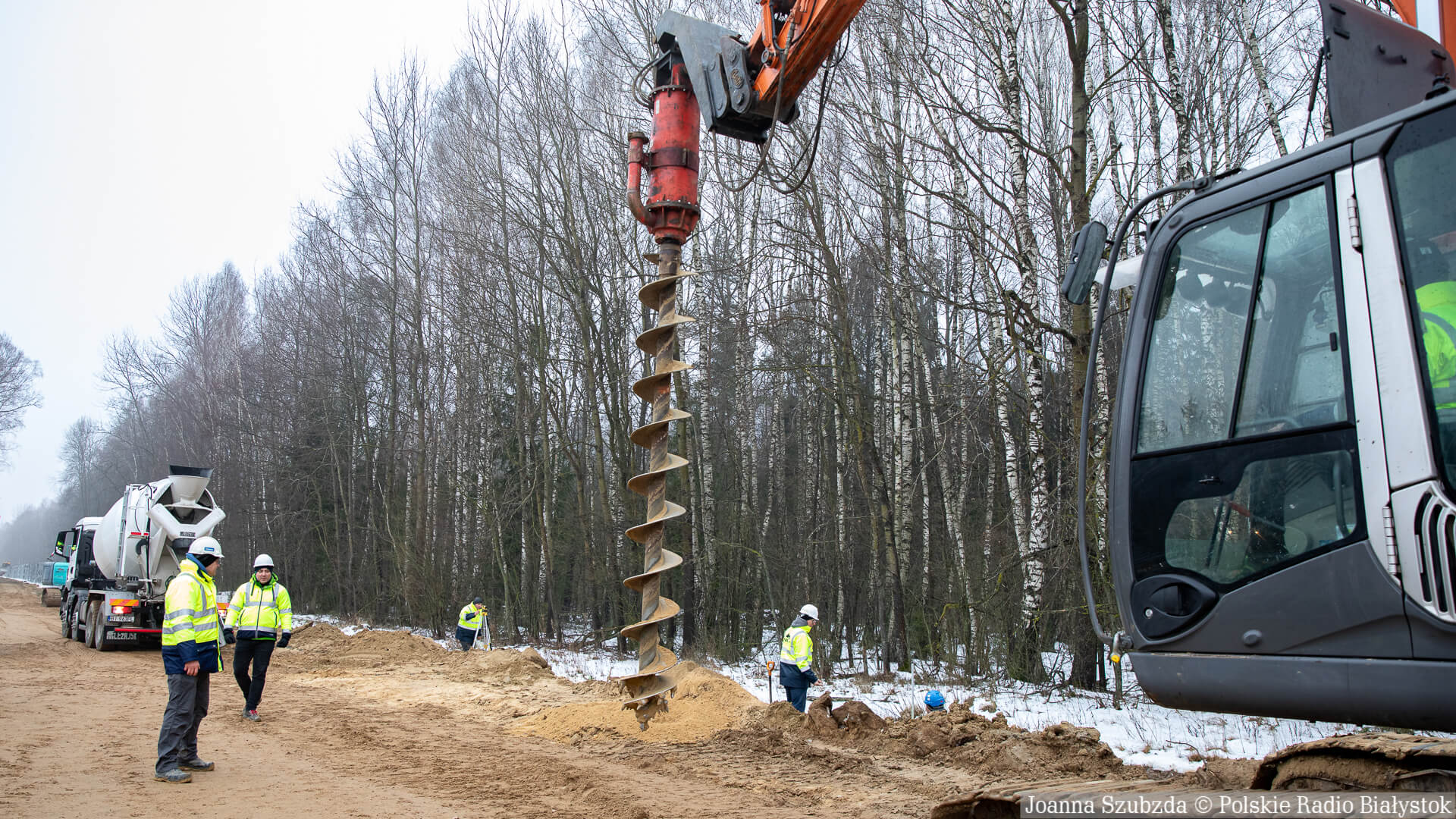 Grupa naukowców apeluje o wstrzymanie budowy zapory na polsko-białoruskiej granicy