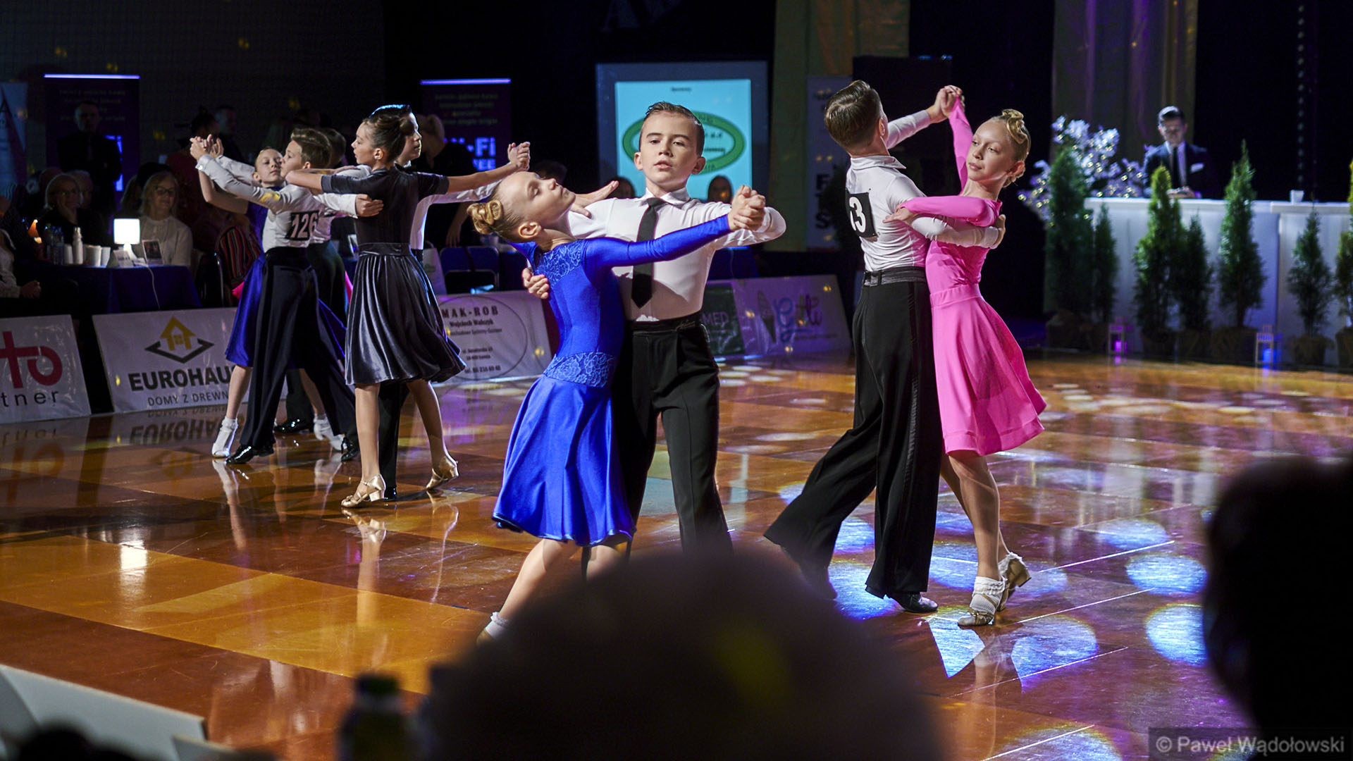 Kilkaset par tanecznych rywalizowało w Piątnicy [zdjęcia]