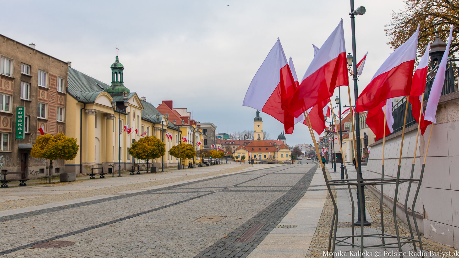Śpiewanie pieśni i modlitwy różnych wyznań za ojczyznę w ramach obchodów Święta Niepodległości w Białymstoku
