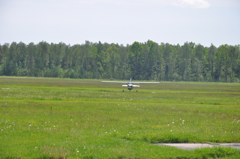 Wojewoda dał zgodę na darowiznę gruntów pod lotnisko w Suwałkach