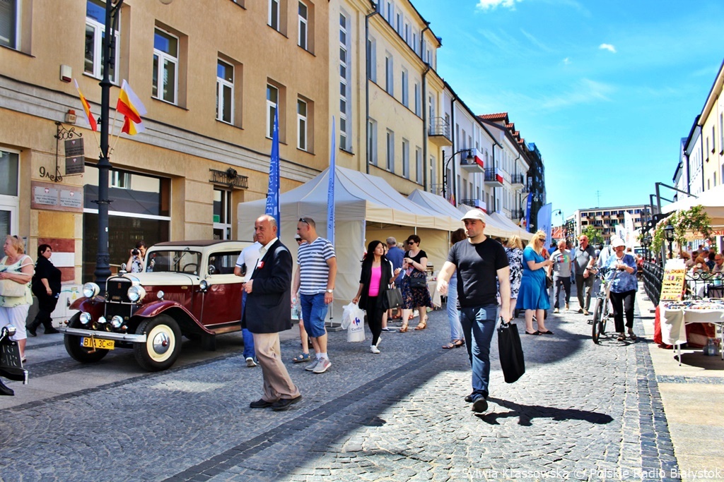 Zabawa w stylu retro - Święto Ulicy Kilińskiego w Białymstoku