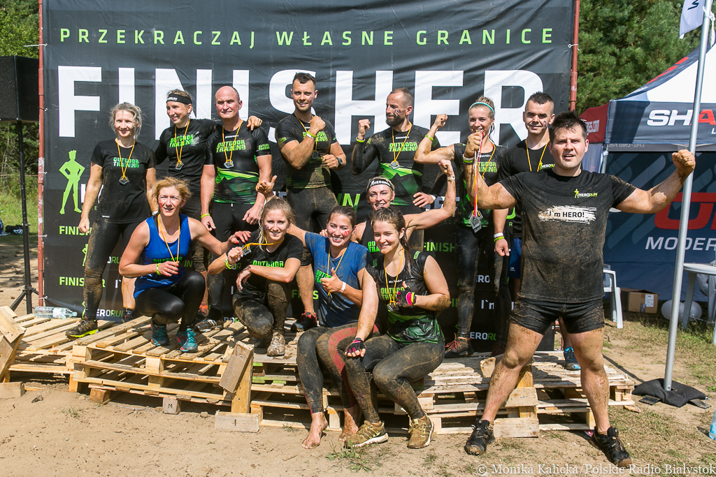 Woda, błoto i około 40 przeszkód do pokonania - ponad 500 zawodników wystartowało w Hero Run w Ogrodniczkach