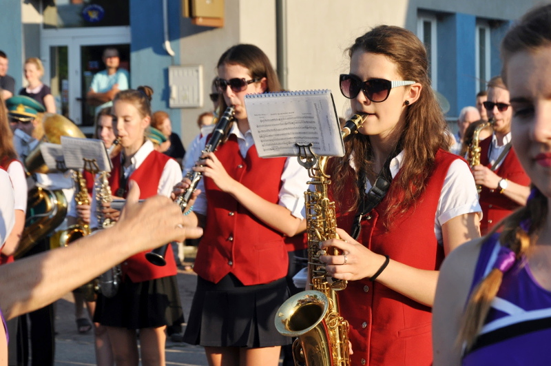 Kolorowa parada młodzieżowych orkiestr dętych w centrum Europy [zdjęcia]