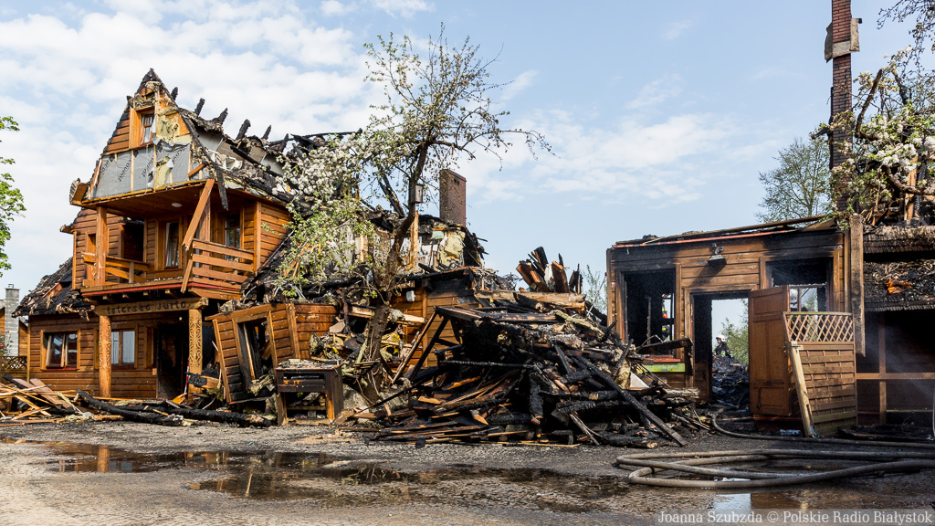 Spłonęła Tatarska Jurta w Kruszynianach [zdjęcia, wideo]