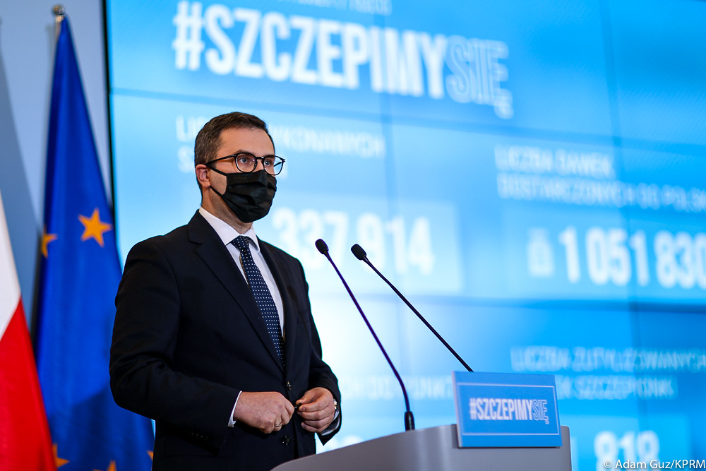 Zgłoszono ponad 800 straconych szczepionek. "Martwi nas ta wysoka liczba"