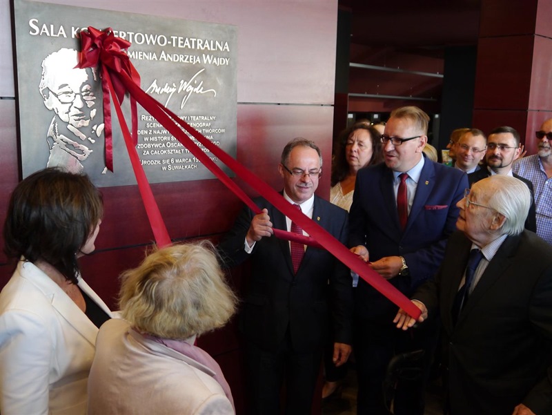 Na 90. urodziny Andrzej Wajda "dostał" salę koncertową w Suwałkach